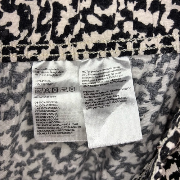 H&M Women’s Crop Pull-on Printed Pants Size XXL - Picture 9 of 10
